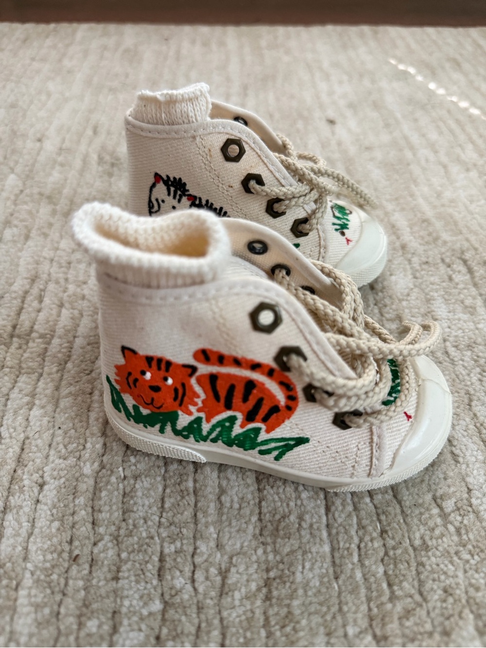 Kids Canvas High-Top Sneakers Animal Design White Sz 2